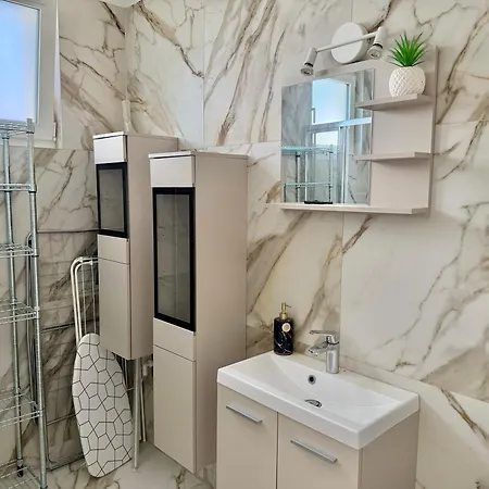 Luxury Stylish With Garden