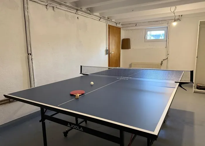 4 Bedroom Stylish House With Garden Appartement